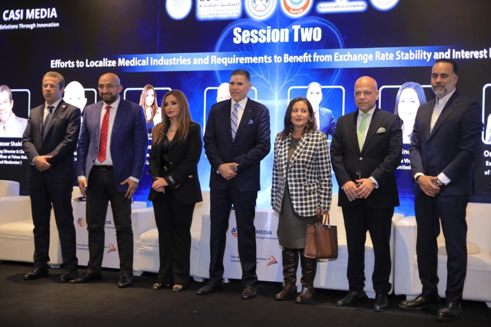 مسئولوون وخبراء يناقشون توطين الصناعات الطبية و الاستفادة من استقرار سعر الصرف