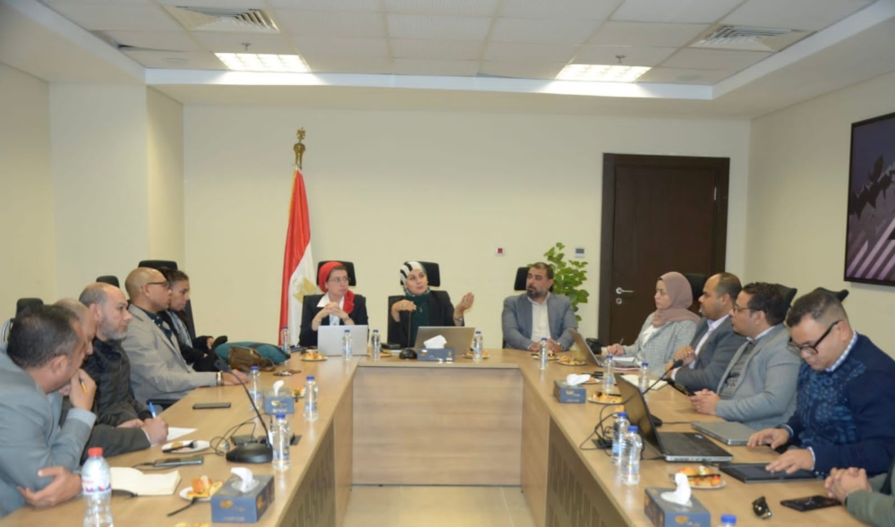 وزير قطاع الأعمال العام يستقبل وفدا رفيع المستوى من مجموعة البنك الدولي لبحث تعزيز التعاون المشترك