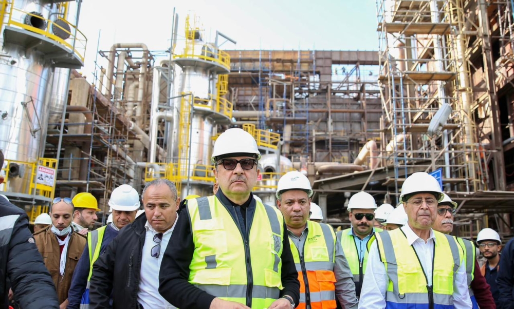 وزير قطاع الأعمال العام يتابع ميدانيًا تقدم العمل بمشروع إحياء الدلتا للأسمدة وإعادة تشغيل مصانع الأمونيا واليوريا