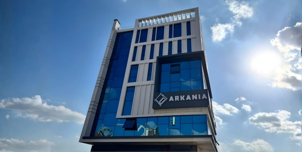 «أركانيا للتطوير» تعزز ريادتها بالإعلان عن خطة تنفيذ قوية في مشروعاتها خلال 2026