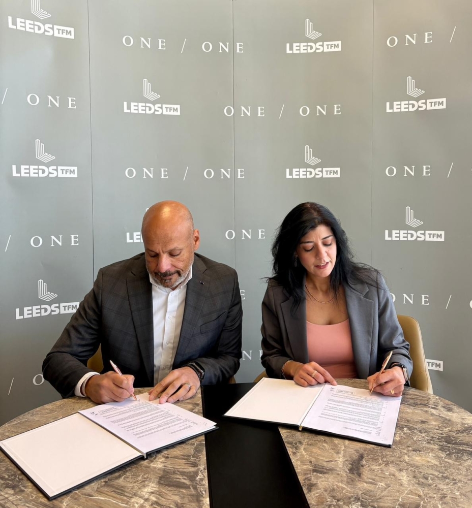 وان أوف وان وLEEDS TFM يوقعان شراكة استراتيجية  لمشروع Bridges باستثمارات 13 مليار جنيه