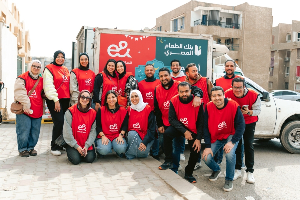 إي آند مصر تطلق مبادرة طبق العيلة وتنظم فعاليات إفطار جماعية فى عدة محافظات لدعم الأسر المستحقة