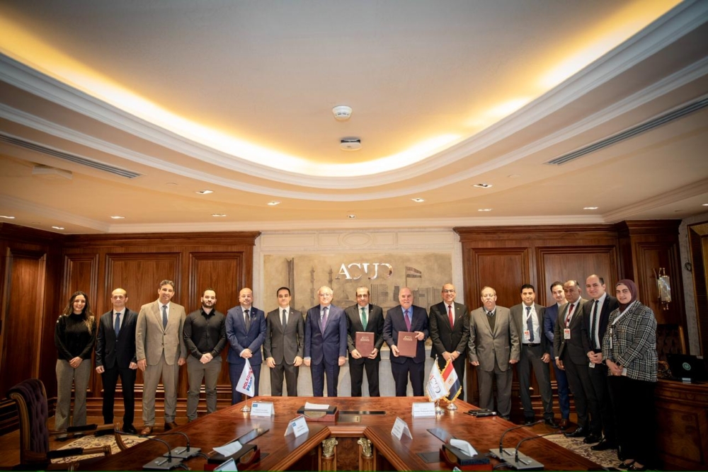 العاصمة الإدارية وبولاريس باركس توقعان عقد تطوير مجمع صناعي باستثمارات 6 مليار جنيه