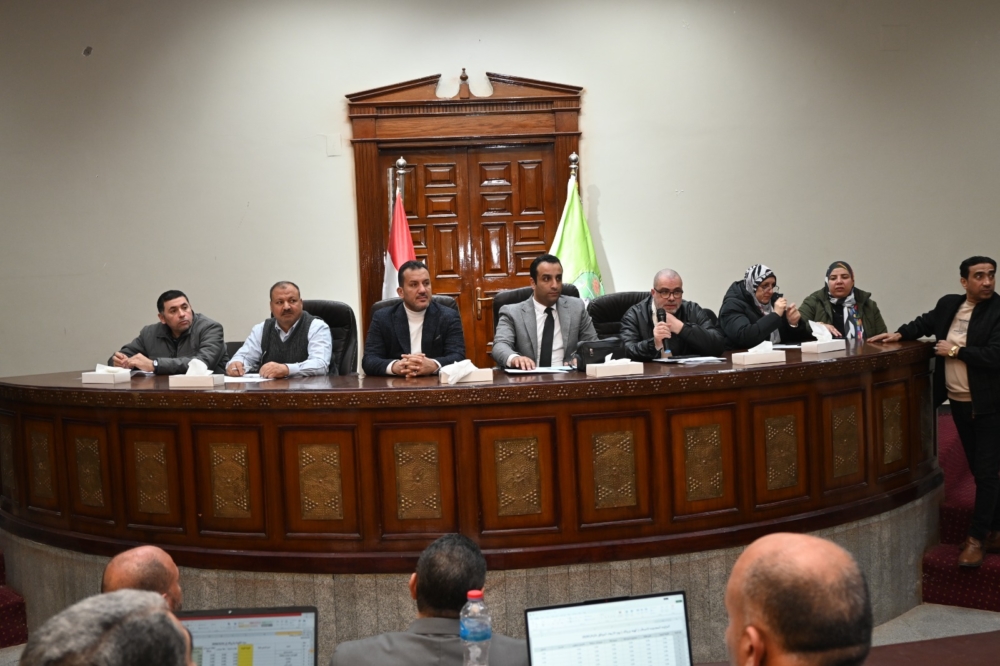 بيع رواكد وخردة فى مزايدة علنية بالعاشر من رمضان (صور)